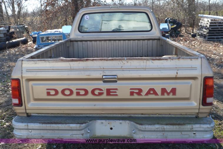 image for item K5445 1990 Dodge D150 pickup truck