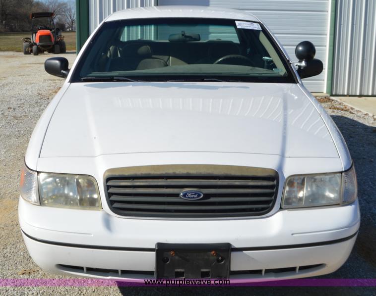 image for item K5447 2000 Ford Crown Victoria Police Interceptor