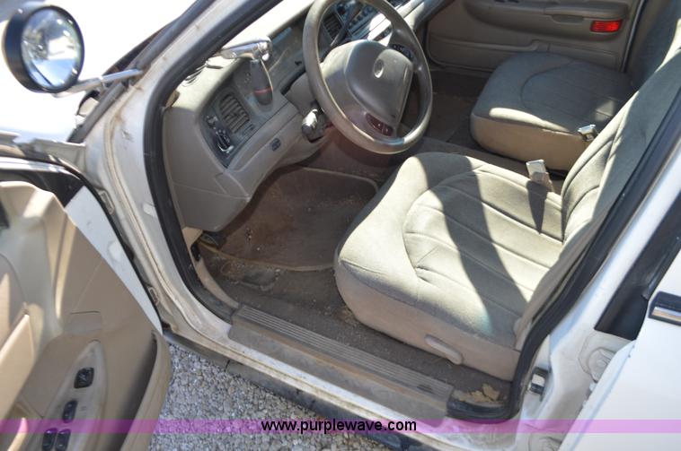 image for item K5447 2000 Ford Crown Victoria Police Interceptor