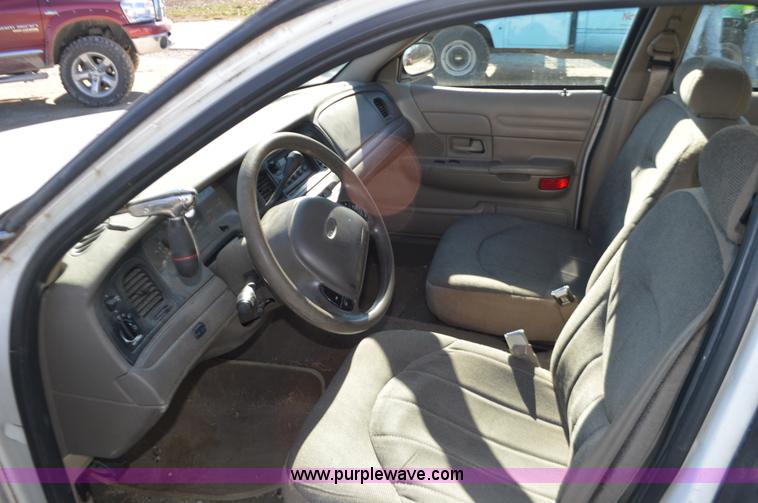 image for item K5447 2000 Ford Crown Victoria Police Interceptor