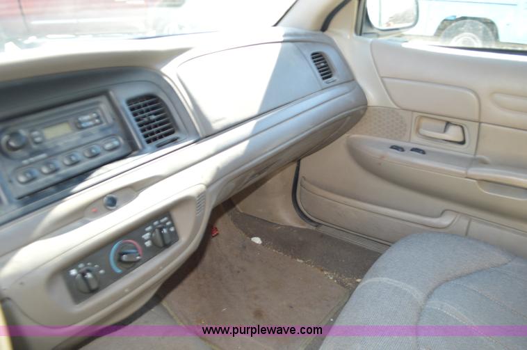 image for item K5447 2000 Ford Crown Victoria Police Interceptor