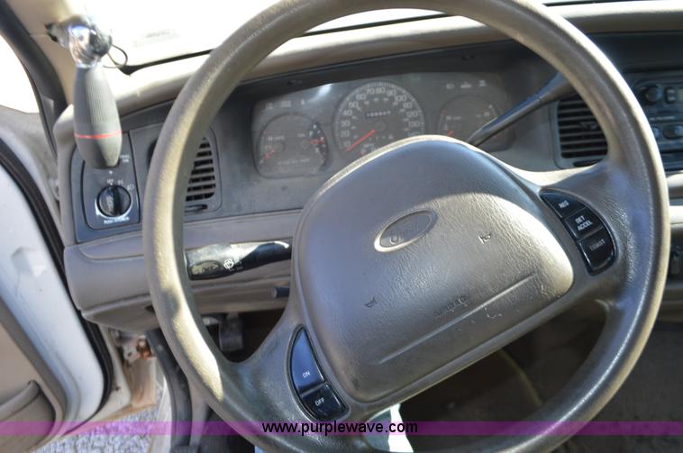image for item K5447 2000 Ford Crown Victoria Police Interceptor