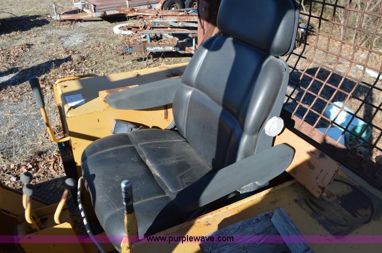 image for item K5448 Case 855D track loader