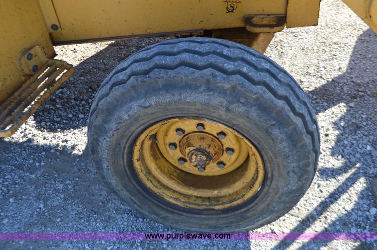 image for item K5450 1995 John Deere 310D backhoe