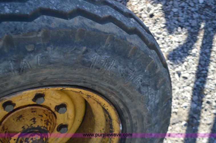 image for item K5450 1995 John Deere 310D backhoe