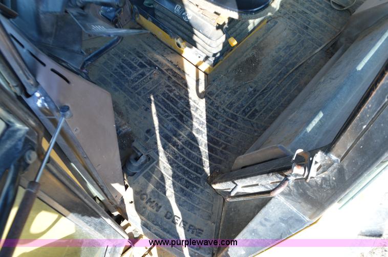 image for item K5450 1995 John Deere 310D backhoe