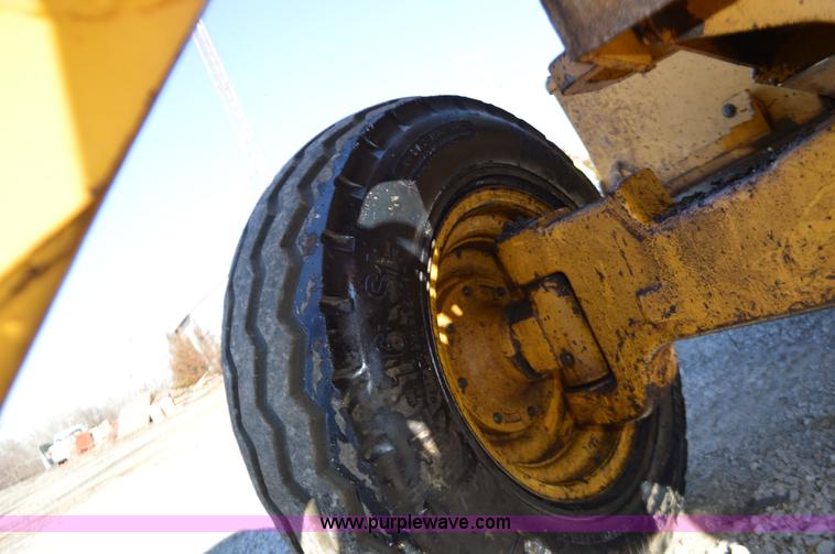 image for item K5450 1995 John Deere 310D backhoe