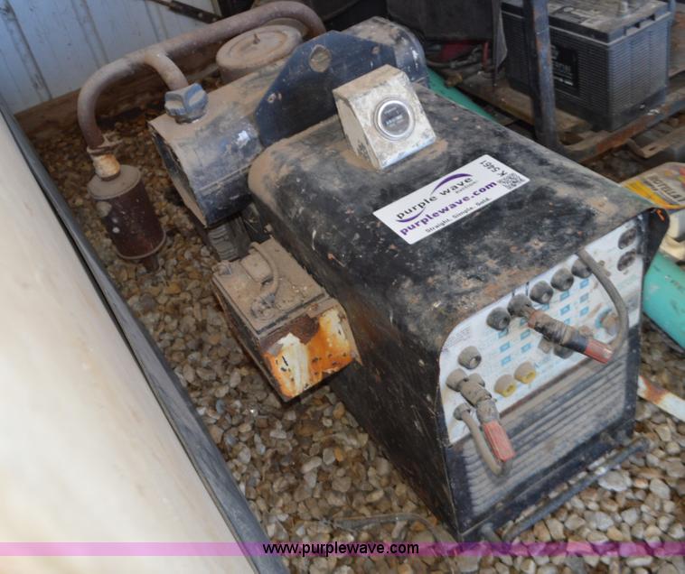 image for item K5461 Airco welder/generator