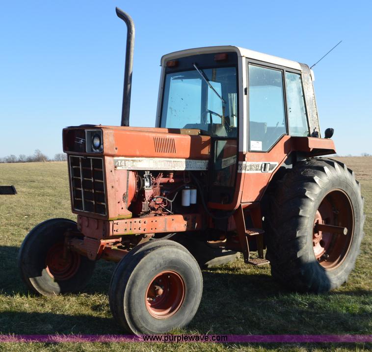 image for item K5468 International 1486 tractor