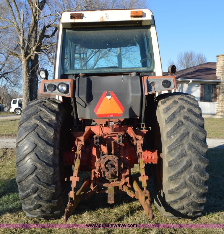 image for item K5468 International 1486 tractor