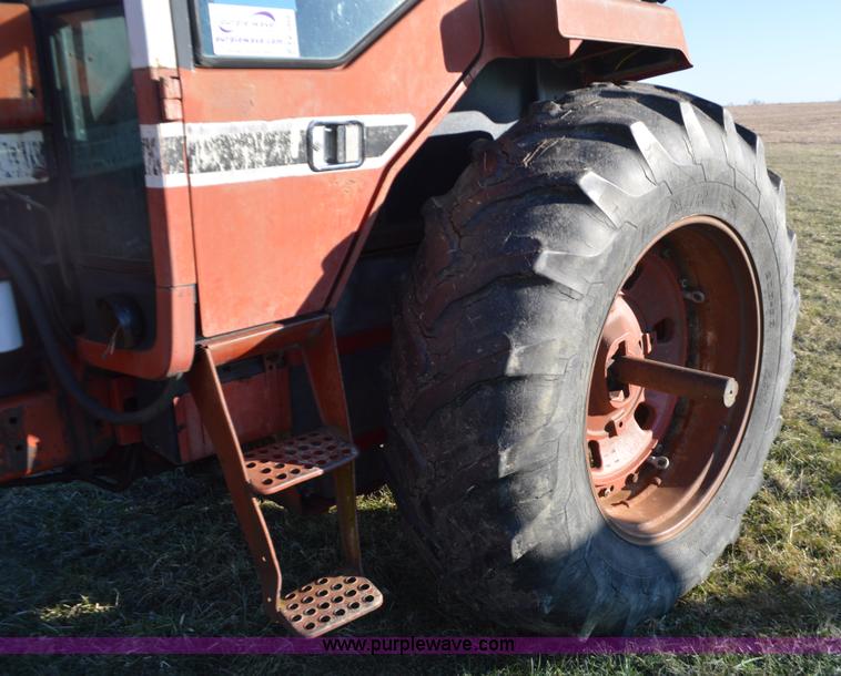 image for item K5468 International 1486 tractor
