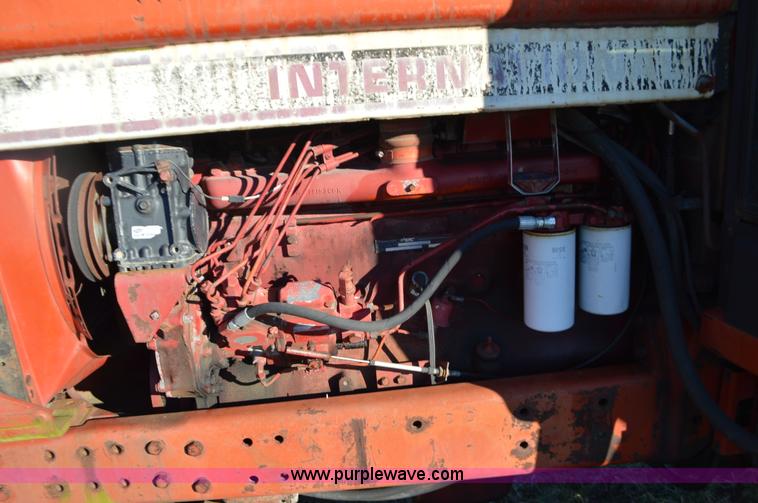 image for item K5468 International 1486 tractor