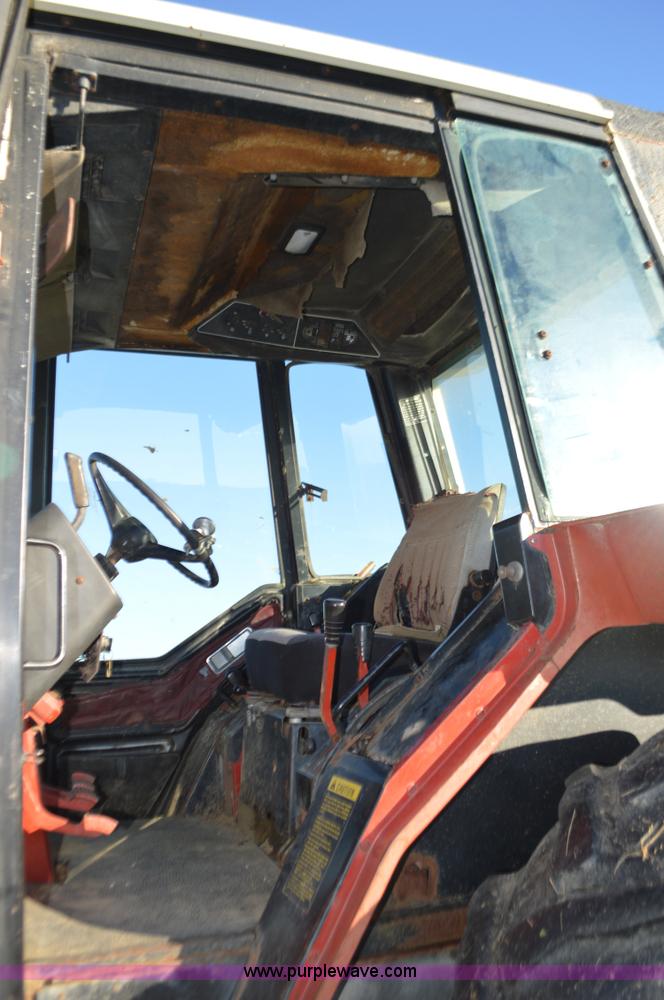 image for item K5468 International 1486 tractor