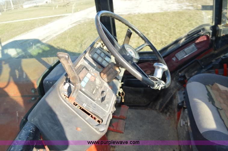 image for item K5468 International 1486 tractor