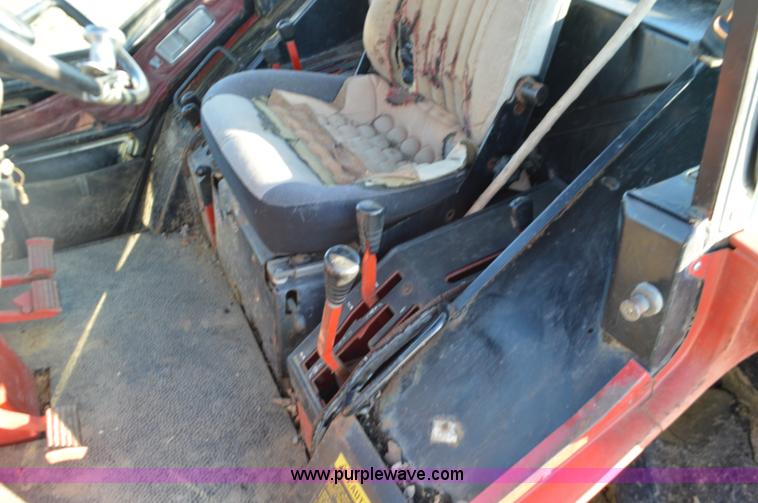 image for item K5468 International 1486 tractor