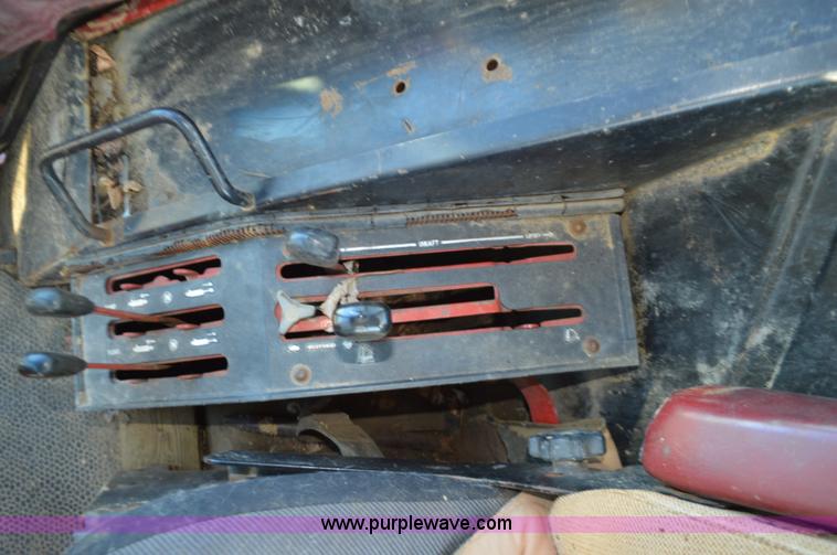 image for item K5468 International 1486 tractor