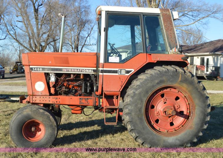 image for item K5469 International 1486 tractor