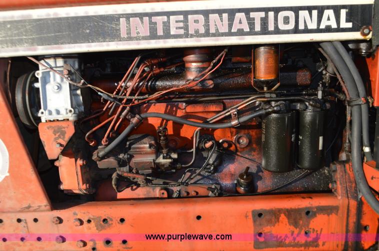 image for item K5469 International 1486 tractor