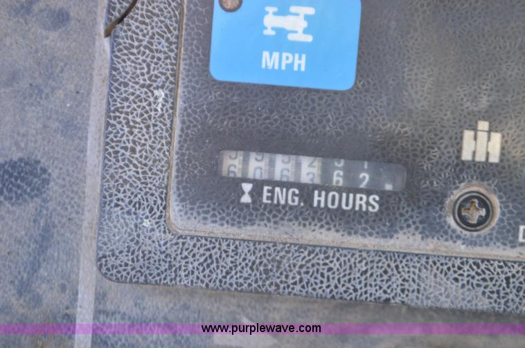 image for item K5469 International 1486 tractor