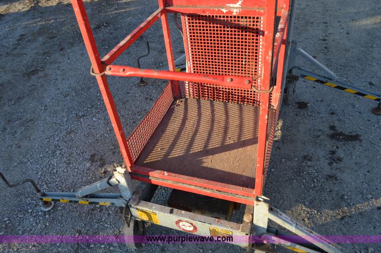 image for item K5473 1997 Handy Herman 24D manlift