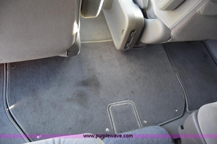 image for item L1117 2010 Honda Odyssey LX van