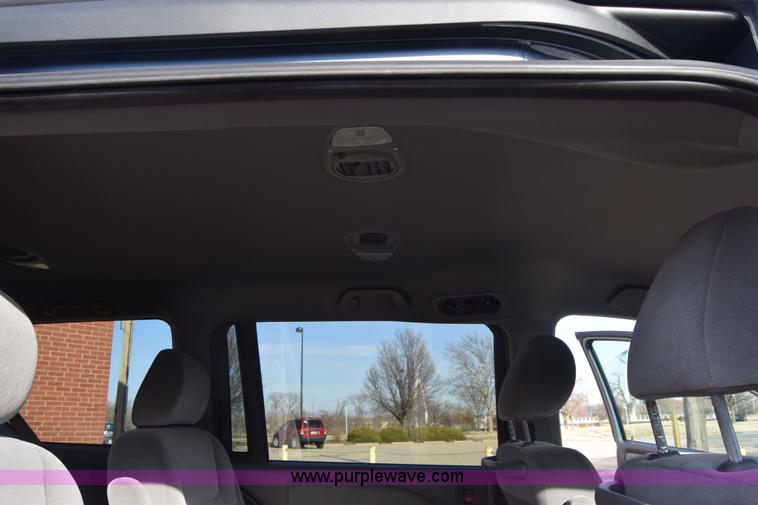 image for item L1117 2010 Honda Odyssey LX van