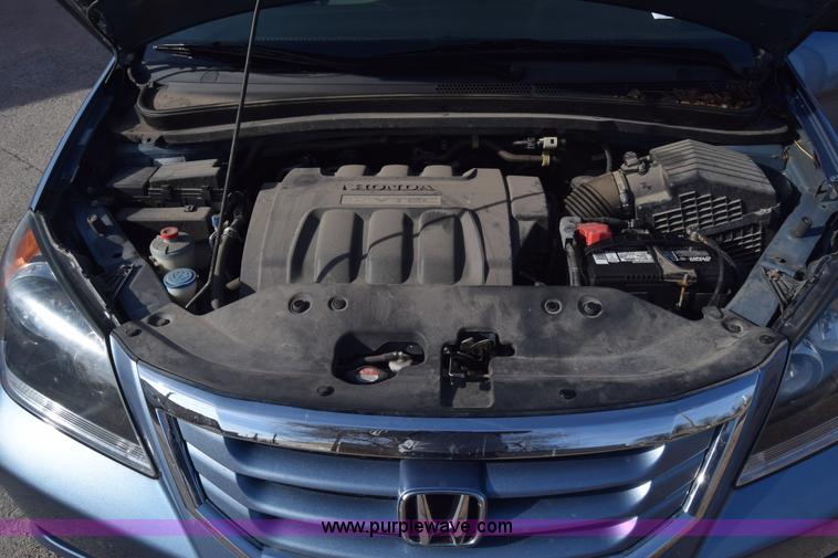 image for item L1117 2010 Honda Odyssey LX van