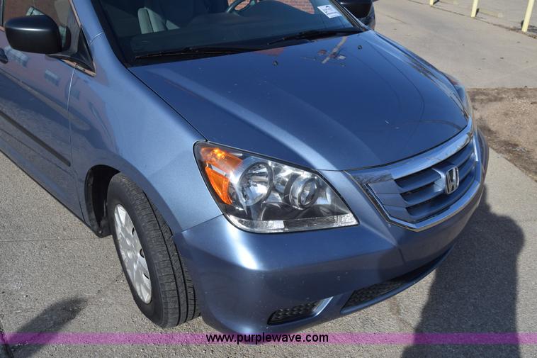 image for item L1117 2010 Honda Odyssey LX van