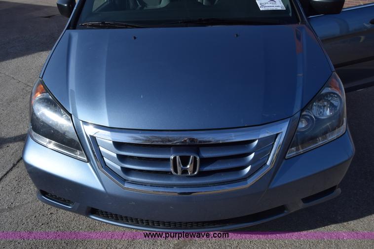 image for item L1117 2010 Honda Odyssey LX van