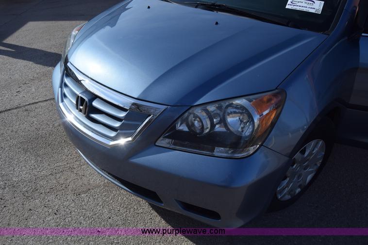 image for item L1117 2010 Honda Odyssey LX van