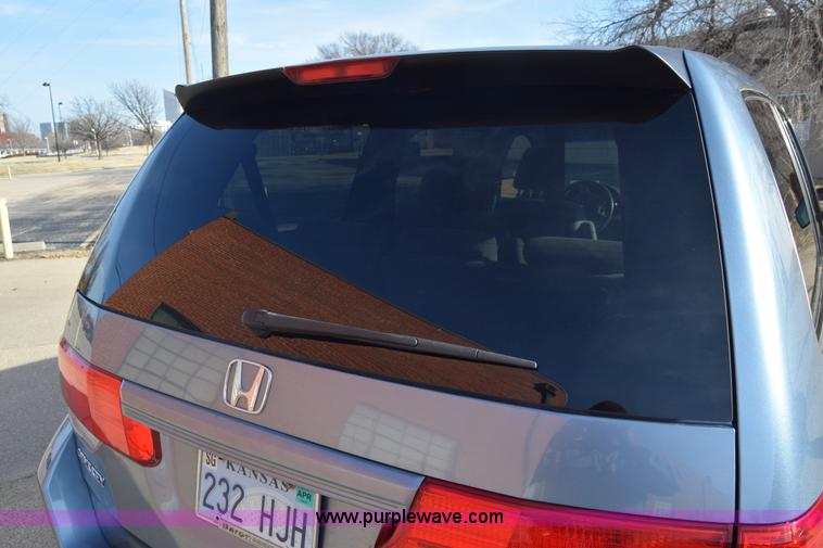 image for item L1117 2010 Honda Odyssey LX van