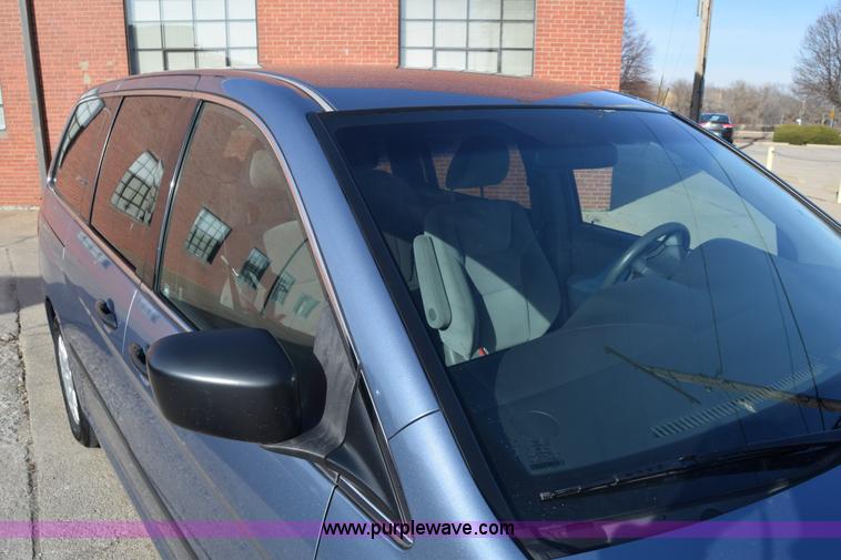 image for item L1117 2010 Honda Odyssey LX van