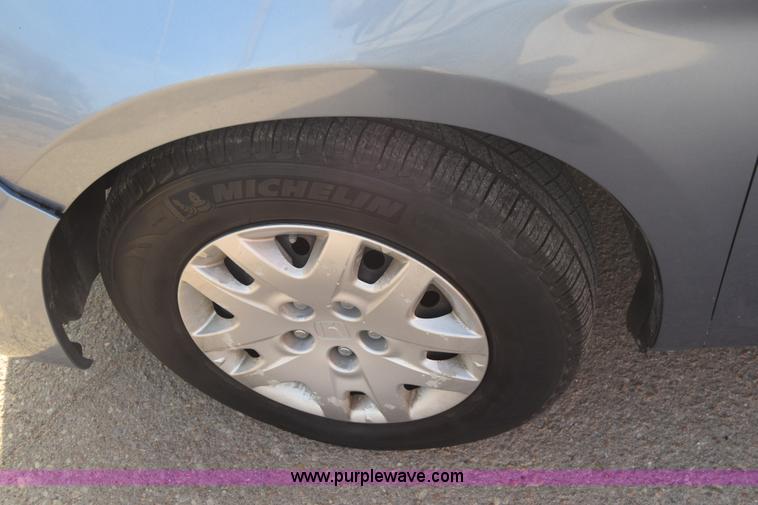 image for item L1117 2010 Honda Odyssey LX van