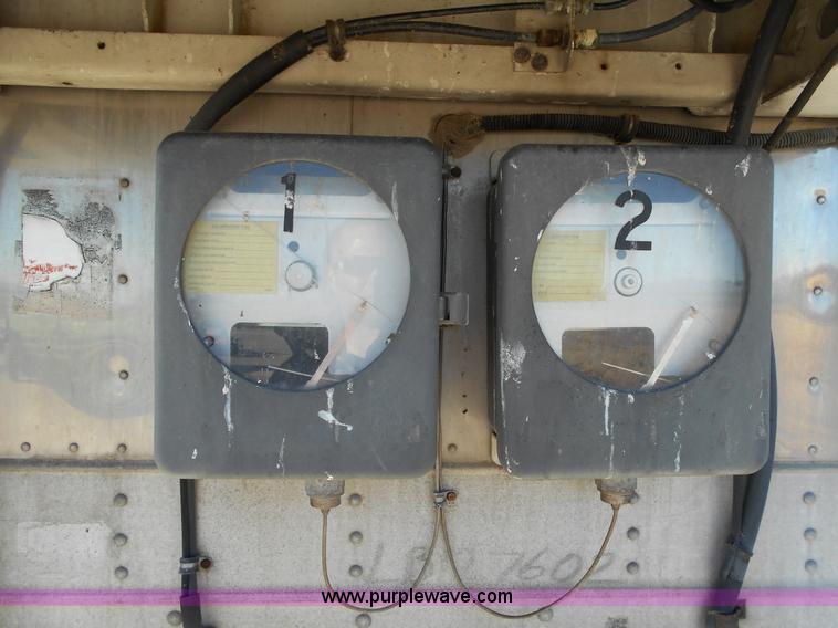 image for item L1124 1990 Great Dane 7211TZ1A refrigerated trailer