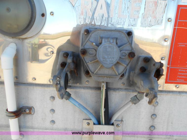 image for item L1124 1990 Great Dane 7211TZ1A refrigerated trailer