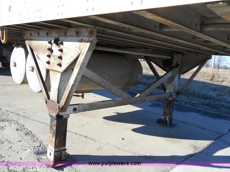 image for item L1124 1990 Great Dane 7211TZ1A refrigerated trailer