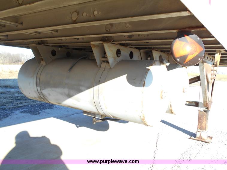 image for item L1124 1990 Great Dane 7211TZ1A refrigerated trailer