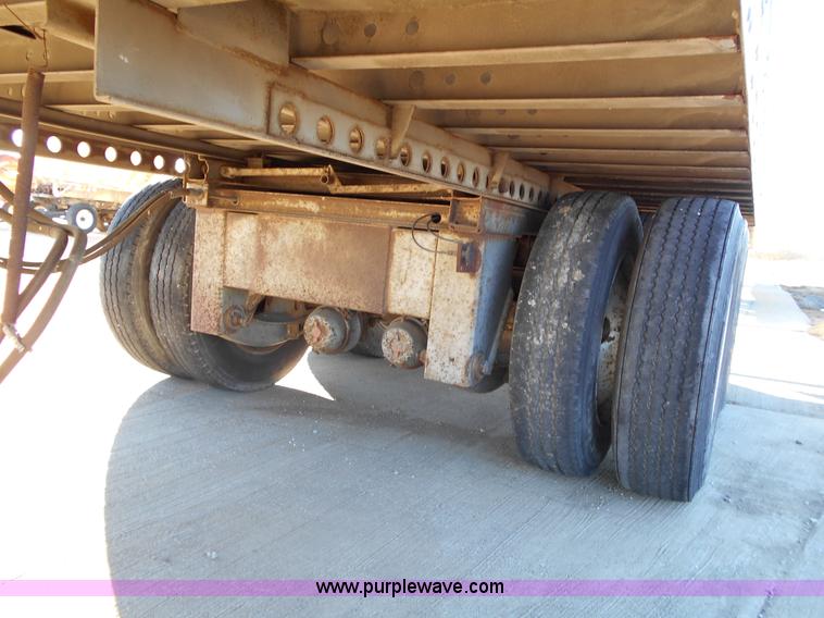 image for item L1124 1990 Great Dane 7211TZ1A refrigerated trailer