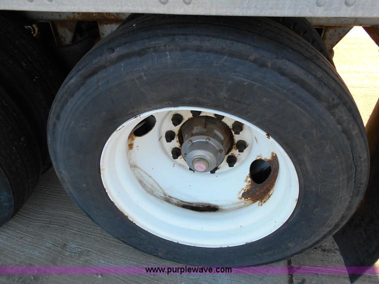 image for item L1124 1990 Great Dane 7211TZ1A refrigerated trailer