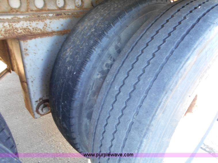 image for item L1124 1990 Great Dane 7211TZ1A refrigerated trailer