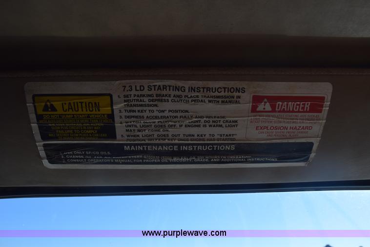 image for item L1165 1991 International 4600LP flatbed truck