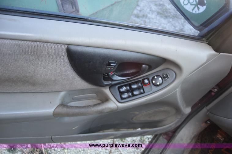 image for item L1178 2002 Chevrolet Malibu