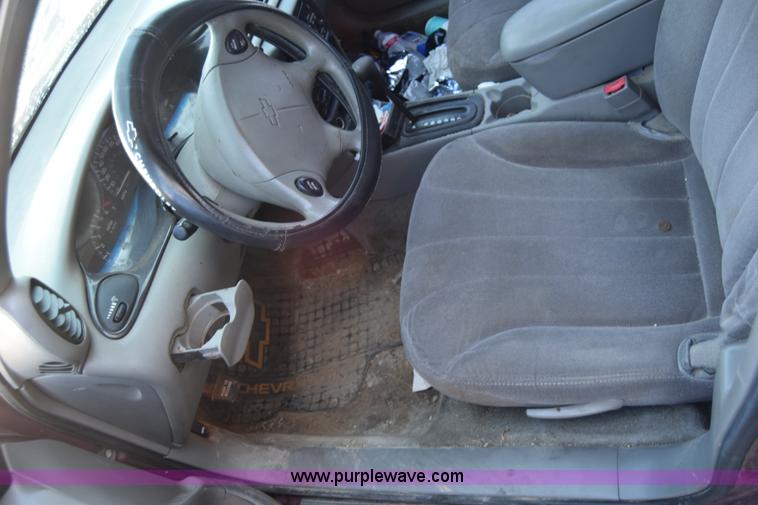 image for item L1178 2002 Chevrolet Malibu