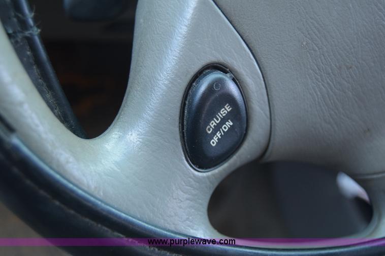 image for item L1178 2002 Chevrolet Malibu