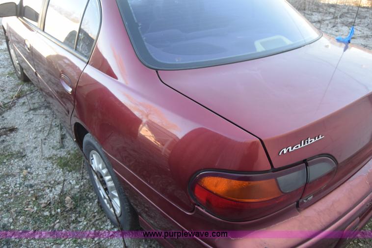 image for item L1178 2002 Chevrolet Malibu