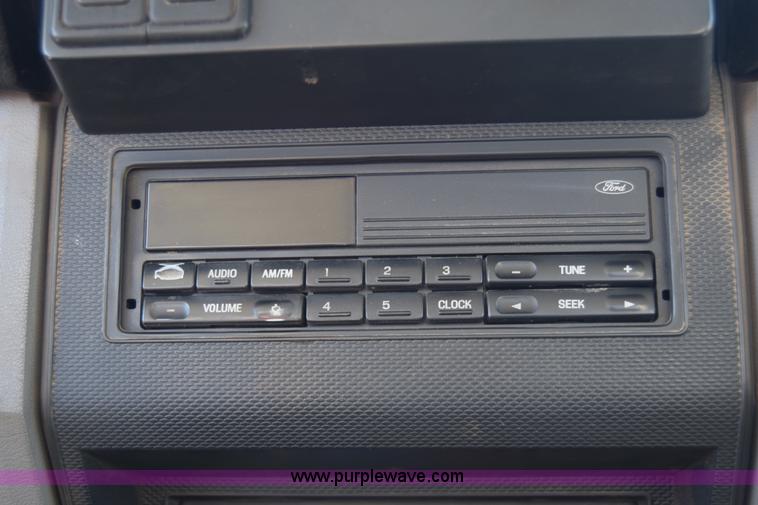 image for item L1195 1995 Ford F800 service truck