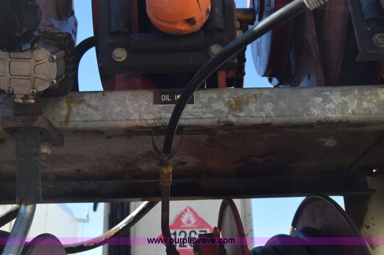 image for item L1195 1995 Ford F800 service truck