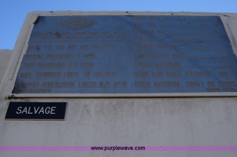 image for item L1195 1995 Ford F800 service truck