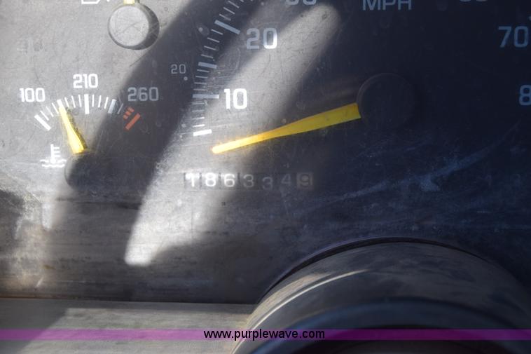 image for item L1196 1994 Chevrolet 2500 utility truck