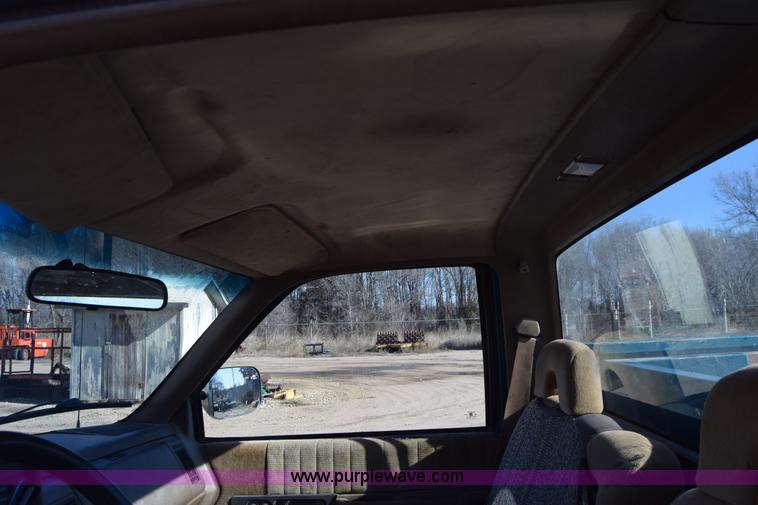 image for item L1196 1994 Chevrolet 2500 utility truck